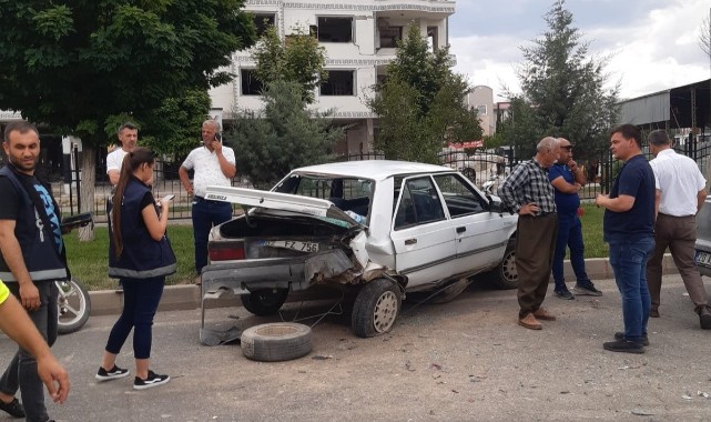  Zincirleme trafik kazasında 4 kişi yaralandı