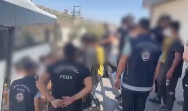 38 düzensiz göçmen yakalandı, 2 organizatör tutuklandı