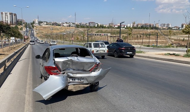 Adıyaman'da 16 araç birbirine girdi! Yaralılar var