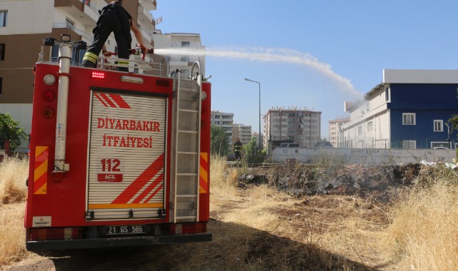  Diyarbakır'da anız yangınları arttı!