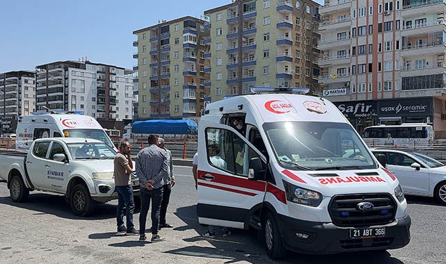 Diyarbakır-Şanlıurfa yolunda kaza! Yaralılar var