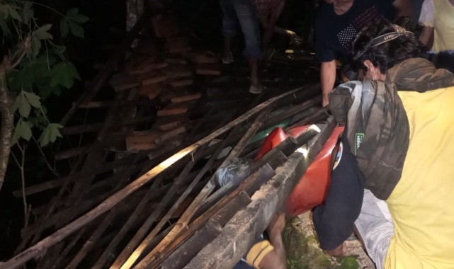 Endonezya’da 6.4 büyüklüğünde deprem: 1 ölü, 9 yaralı