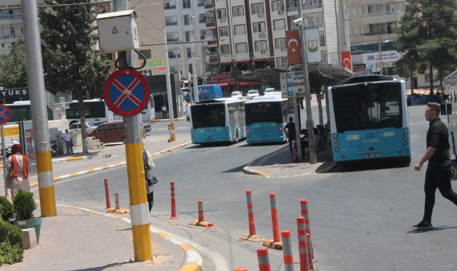 Halk otobüsü zamları durakları boş bıraktı