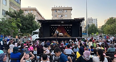 Kamyon tiyatrosu Şanlıurfa'ya geliyor