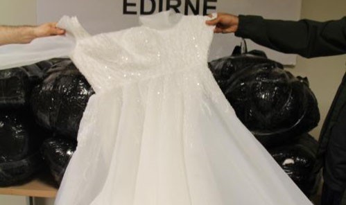 Kapıkule’de 2 milyon TL değerinde gelinlik ele geçirildi