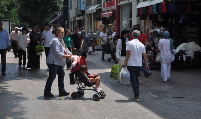 Kavurucu sıcaklar vatandaşı korkutuyor