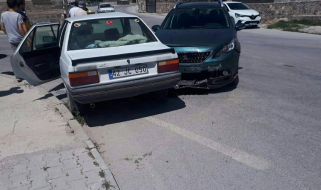 Konya’da otomobiller çarpıştı: 3 yaralı