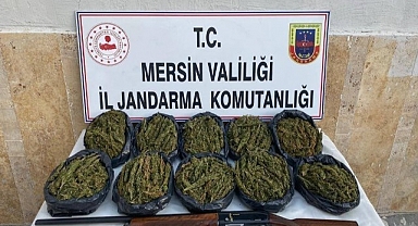 Mersin'de operasyon: 24 kilo skunk ele geçirildi