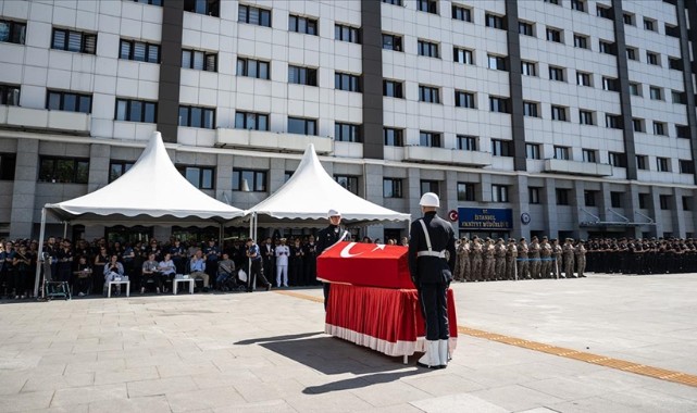Şehit polis Alp Efe Bekit için İstanbul'da tören düzenlendi