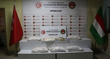 Tuz çuvalları arasında gizlenen eroin ele geçirildi
