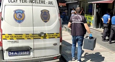 Birlikte yaşadığı kadını bıçaklayarak öldürdü