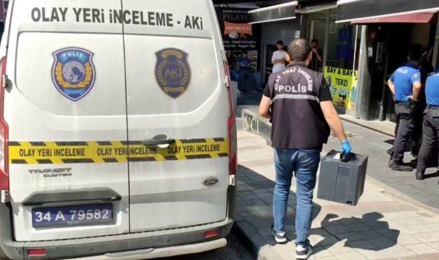 Birlikte yaşadığı kadını bıçaklayarak öldürdü