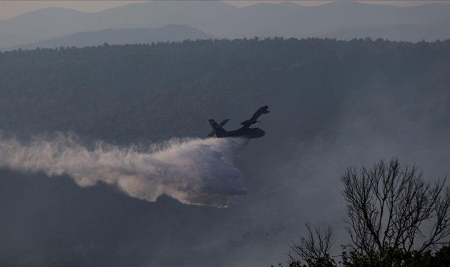 Çanakkale'deki orman yangınına 7 uçak ve 22 helikopterle müdahale sürüyor