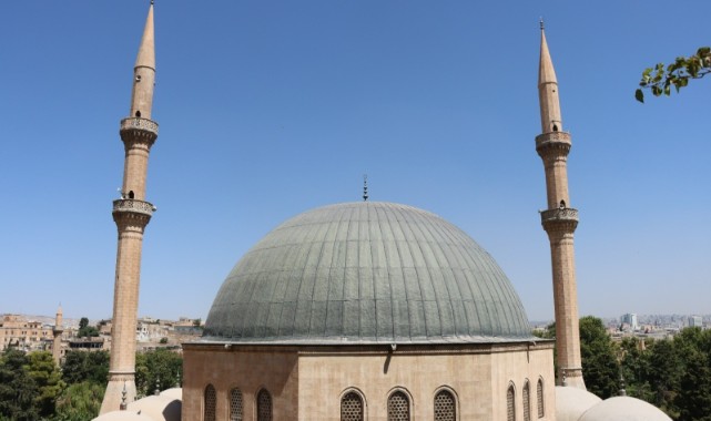Dergah Cami minaresinde onarım çalışması tamamlandı