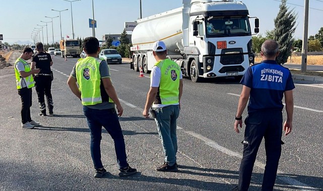 Diyarbakır'da zabıtadan korsan araç denetimi