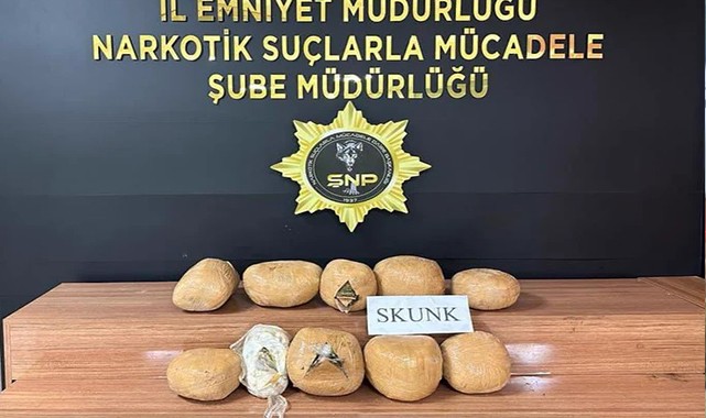 Durdurulan araçta 12 kilogram uyuşturucu yakalandı