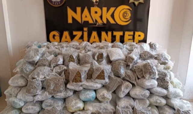 Gaziantep’te durdurulan bir araçta 81 kilo shunk ele geçirildi