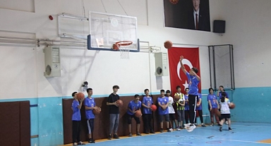 Haliliye’de geleceğin yıldızları yetiştiriliyor