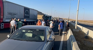 İşçi servisi minibüse ve ardından tıra çarptı: 21 yaralı