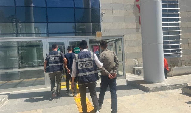 Kesinleşmiş hapis cezası bulunan 2 zanlı yakalandı