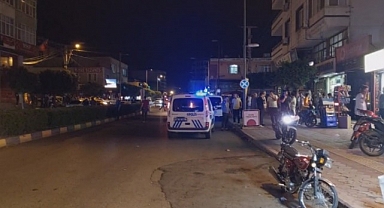 Kıraathanede husumetlilerine kurşun yağdırdı: 3 yaralı