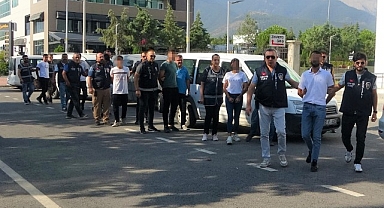 Kız meselesi yüzünden çıkan silahlı kavga