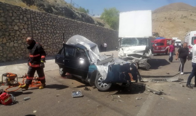 Malatya’da feci kaza: 2 ölü, 1 yaralı