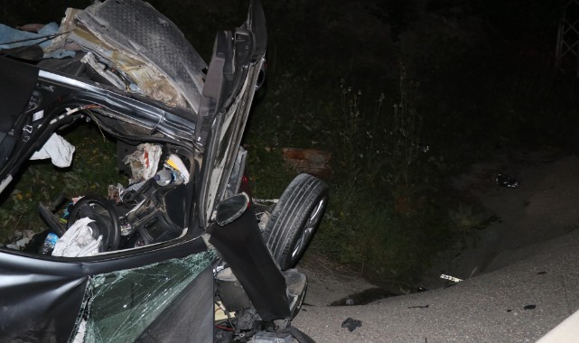 Park yolunda feci kaza! 1 Ölü, 1 yaralı