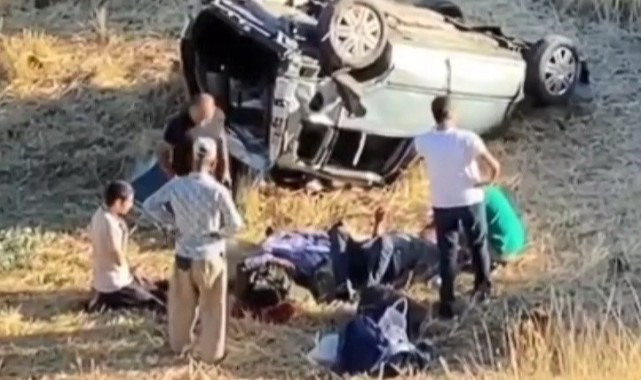 Polis memuru ailesiyle kaza yaptı: 1 ölü, 4 yaralı