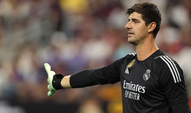 Real Madrid'de Courtois'nın ön çapraz bağı yırtıldı!