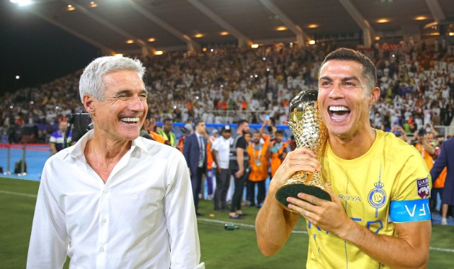 Ronaldo, Suudi Arabistan'da ilk kupasını kazandı