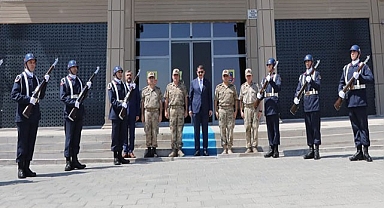 Vali Ayhan, Tuğgeneral Avkıran'a görevinde başarılar diledi