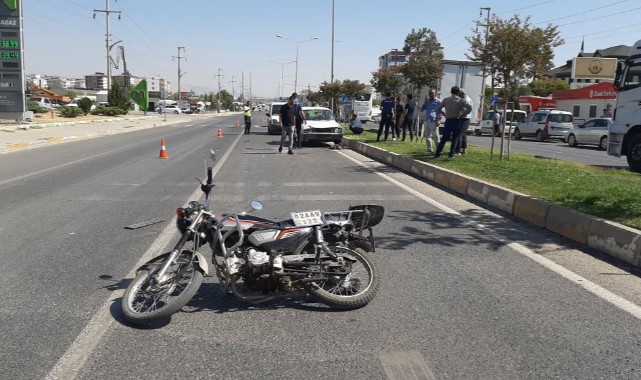 Adıyaman’da otomobil motosikletle çarpıştı