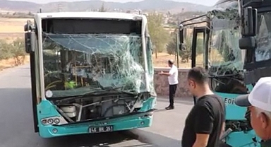 Belediye otobüsleri kafa kafaya çarpıştı: 9 yaralı