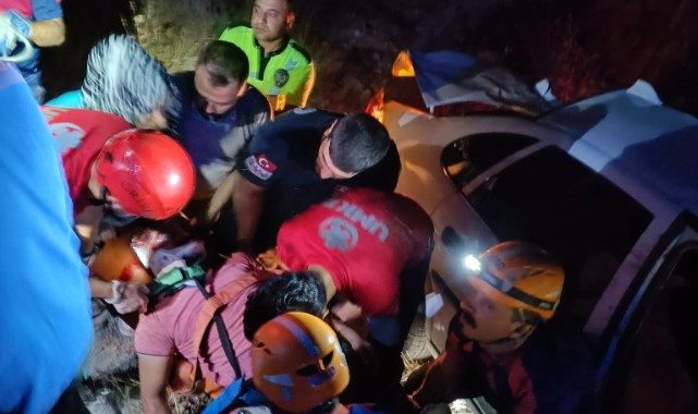 Ekipler yaralı şoför için seferber oldu