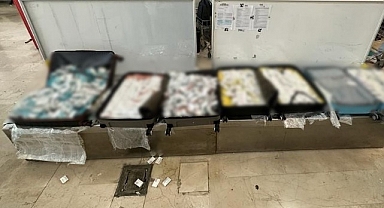 Havalimanında çok sayıda elektronik sigara tütünü geçirildi