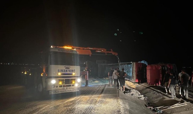Mardin’de iki tır çarpıştı: 2 yaralı