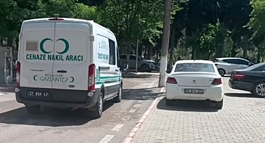 Nizip'te damdan düşen yaşlı adam öldü