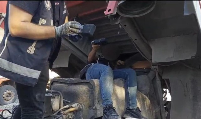 Osmaniye’de milyon liralık kaçak telefon ele geçirildi