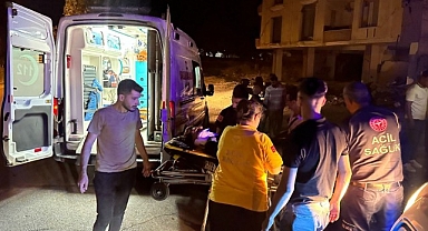 Otomobille motosiklet çarpıştı: 2 yaralı