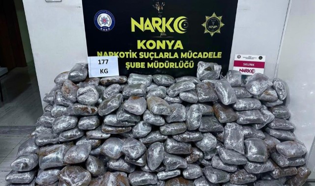 Soğan yüklü tırda 177 kilogram uyuşturucu madde yakalandı