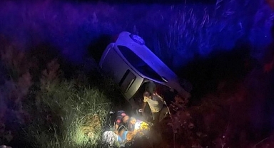 Tarlaya uçan otomobilde can pazarı: 1 ölü 2 yaralı