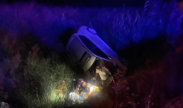 Tarlaya uçan otomobilde can pazarı: 1 ölü 2 yaralı