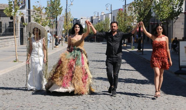 Urfa biberi Diyarbakır’da defileye çıktı