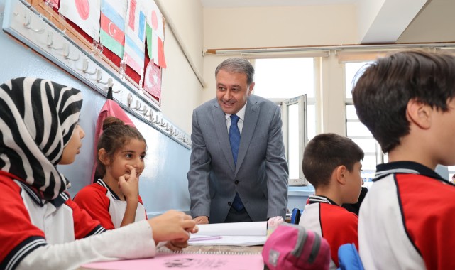 Vali Şıldak, Eğitim sorunlarıyla yakından ilgileniyor
