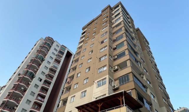 13’üncü kattan düşen çocuk hayatını kaybetti