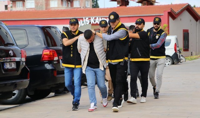 Adana’da cep telefonu ve parasını gasp eden şahıslar tutuklandı