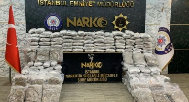  Bakanı Yerlikaya duyurdu! Kilolarca uyuşturucu ele geçirildi