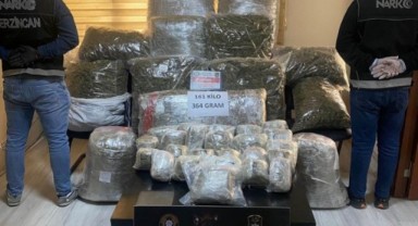 Erzincan’da kilolarca uyuşturucu ele geçirildi