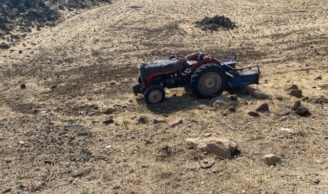 Gaziantep'te traktör şarampole devrildi! 1 ölü, 2 ağır yaralı